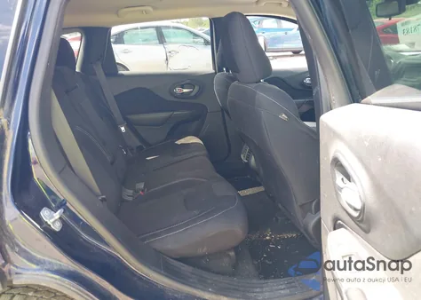 2015 Jeep Cherokee Latitude из США, поврежденный, VIN 1C4PJMCS1FW733258